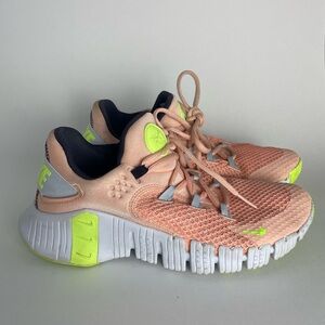 Nike Free Metcon 4 women’s-Sneaker Arctic Orange Women’s 7,5